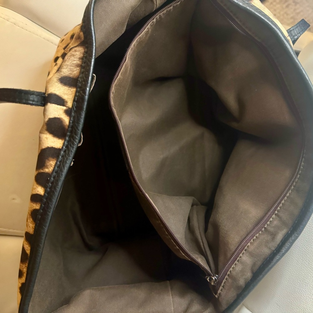 NWOT Dolce and Gabbana Purse - Picture 10 of 12